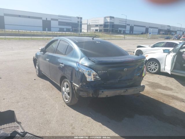 Nissan Versa Image 2