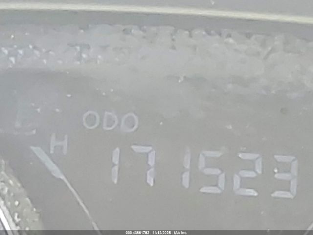 Nissan Versa Image 13