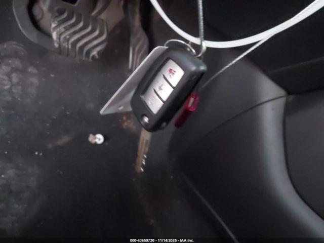 Nissan Rogue S Image 13