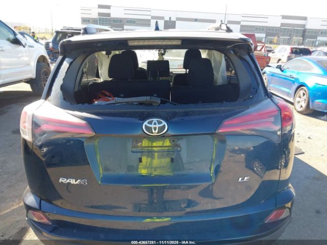 Toyota RAV4 Le Image 3