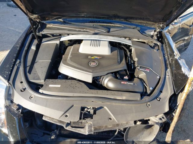 Cadillac CTS-V Image 10