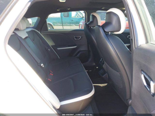 Kia K4 Gt-line Turbo Image 16