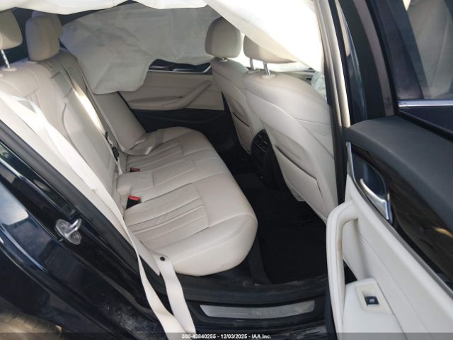 BMW 5 Series Image 11