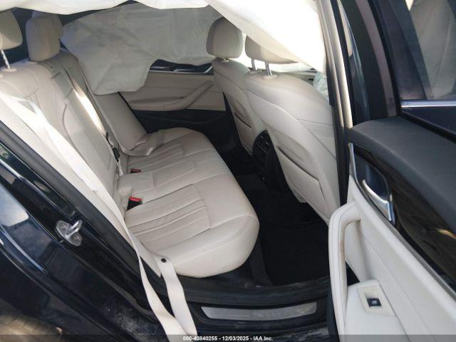 BMW 5 Series Image 11