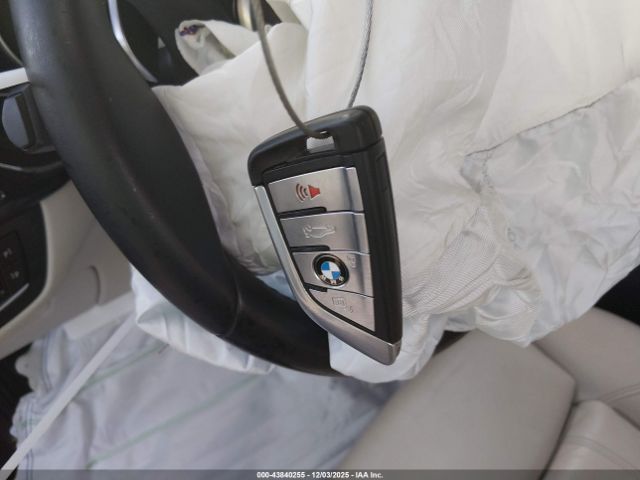 BMW 5 Series Image 9