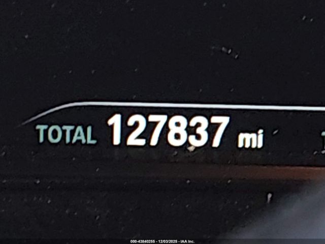 BMW 5 Series Image 12