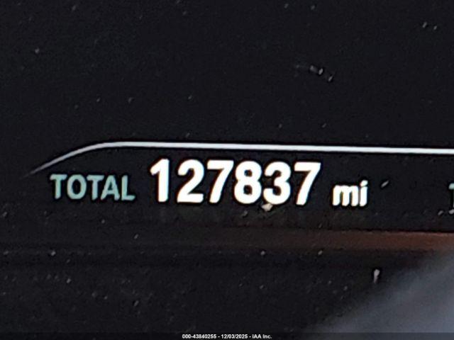 BMW 5 Series Image 12