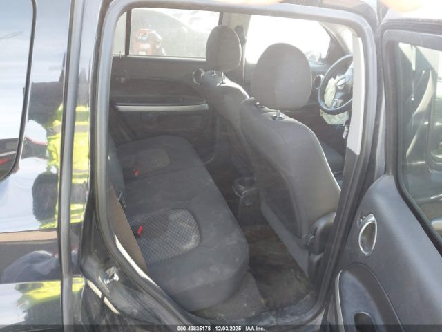 Chevrolet HHR Ls Image 2