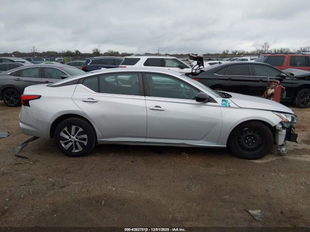 Nissan Altima S Fwd Image 8