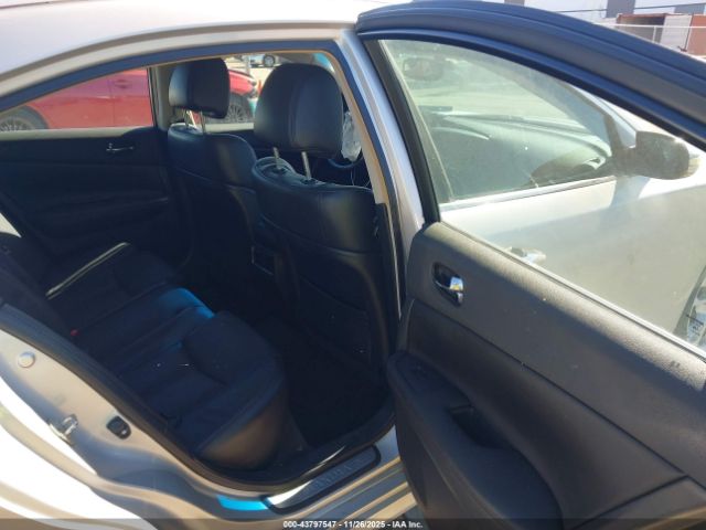 Nissan Maxima 3.5 Sv Image 16