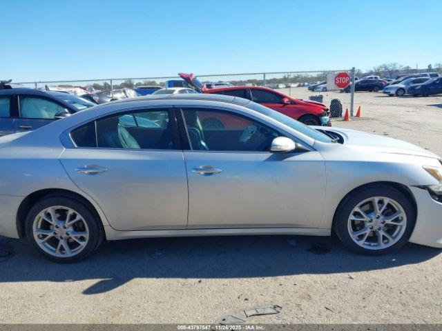 Nissan Maxima 3.5 Sv Image 8