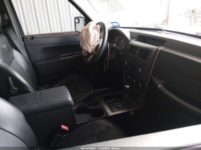 Jeep Liberty Limited Jet Edition Image 5