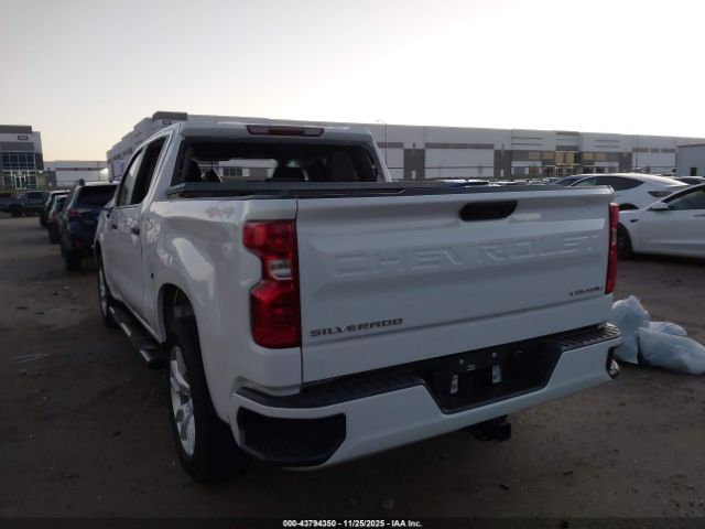 Chevrolet Silverado 1500 4wd  Short Bed Custom Image 3