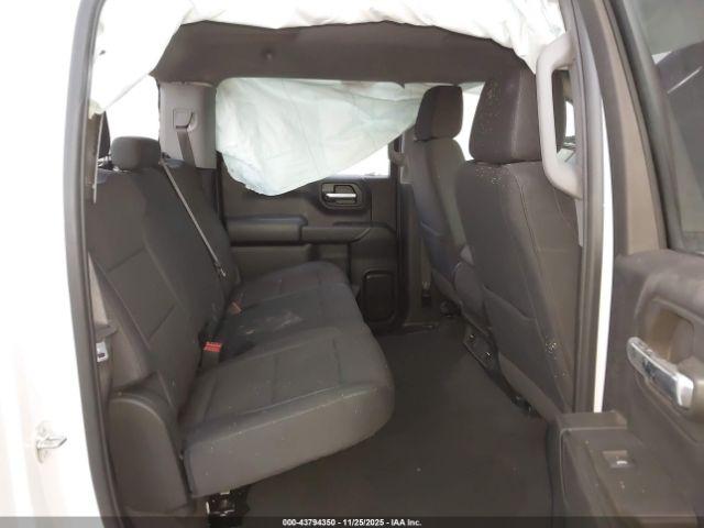 Chevrolet Silverado 1500 4wd  Short Bed Custom Image 15