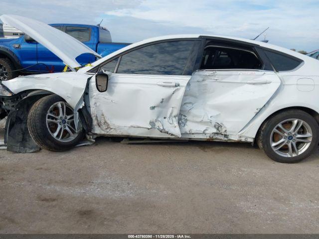 Ford Fusion Se Image 4