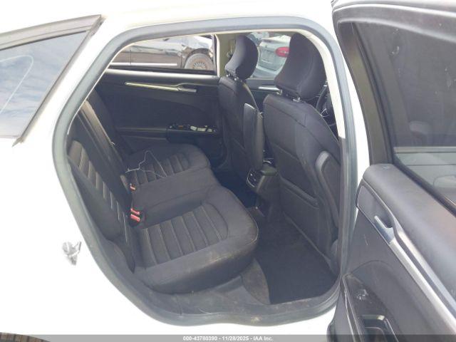 Ford Fusion Se Image 10