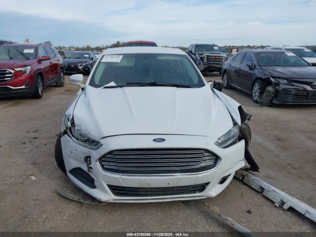 Ford Fusion Se Image 16