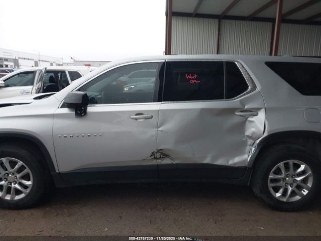 Chevrolet Traverse Fwd Ls Image 14