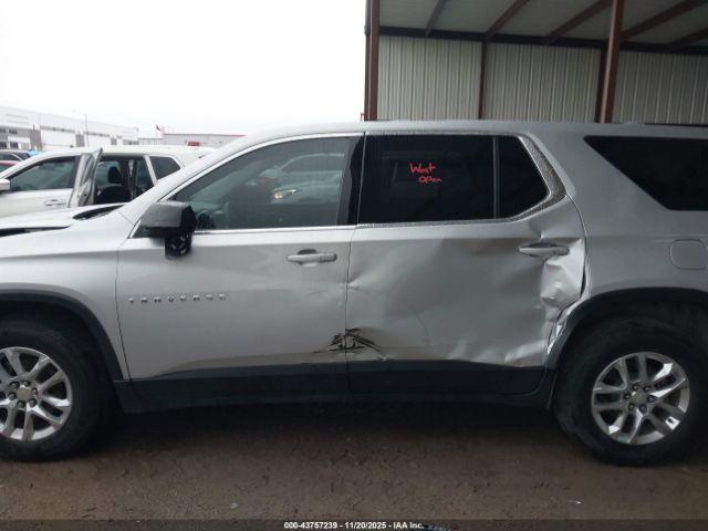 Chevrolet Traverse Fwd Ls Image 14