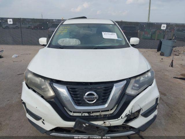 Nissan Rogue S Image 5