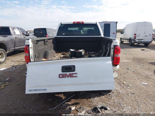 GMC Sierra 2500 Image 14