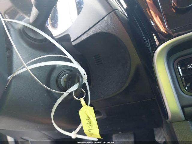 Toyota Corolla Le Image 12