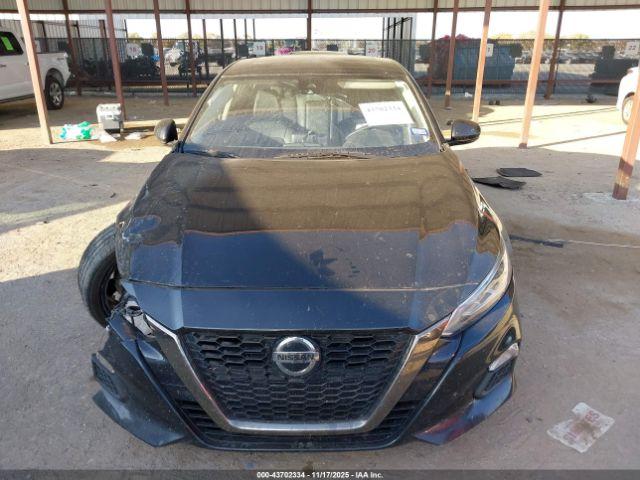 Nissan Altima Sr Fwd Image 13