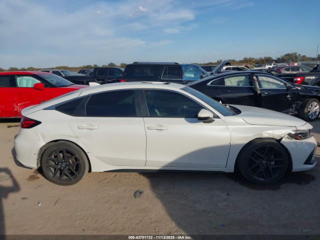 Honda Civic Sport Touring Image 14