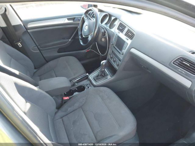 Volkswagen Golf Tsi S 4-door Image 4