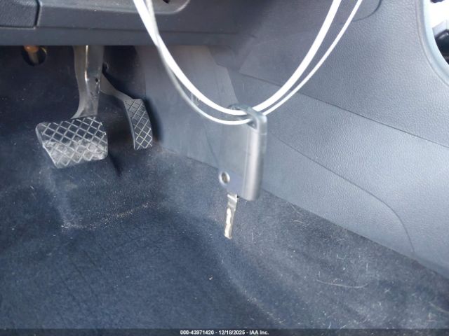 Volkswagen Golf Tsi S 4-door Image 10