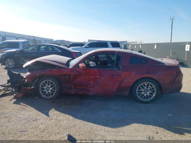 Ford Mustang V6 Premium Image 7