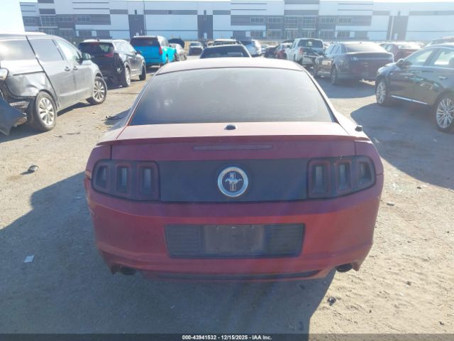 Ford Mustang V6 Premium Image 11