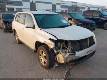  Salvage Toyota Highlander