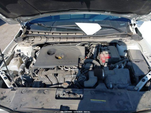 Nissan Altima S Fwd Image 5