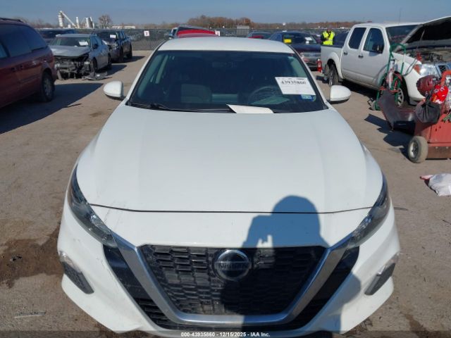 Nissan Altima S Fwd Image 8