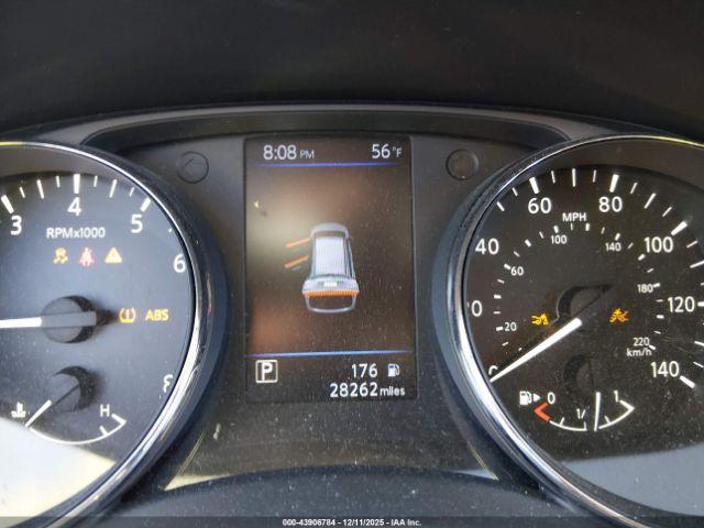 Nissan Rogue Sv Fwd Image 12