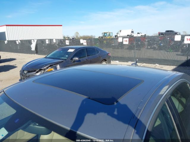 Mercedes-Benz E-Class Image 4