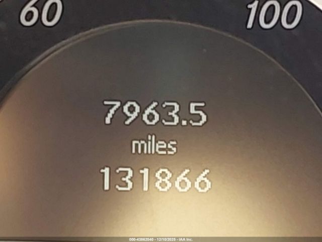 Mercedes-Benz E-Class Image 16