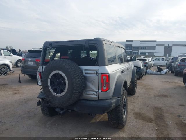 Ford Bronco Badlands Image 3
