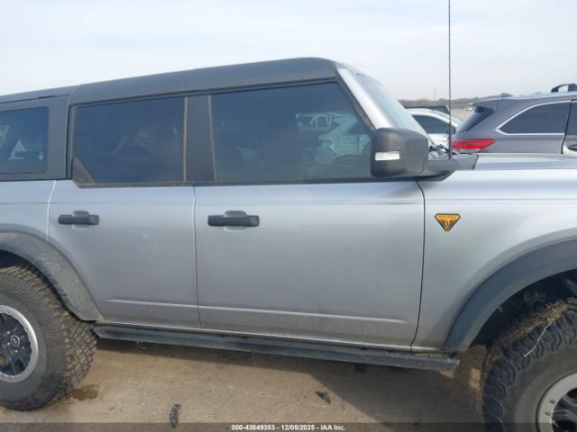 Ford Bronco Badlands Image 16