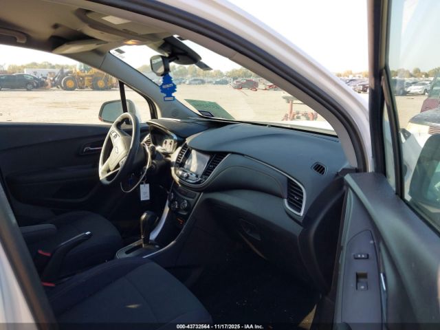 Chevrolet Trax Fwd Ls Image 8