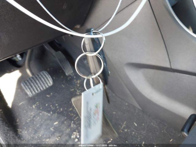 Chevrolet Trax Fwd Ls Image 10