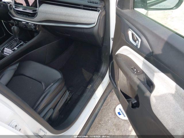 Jeep Compass Latitude 4x4 Image 3