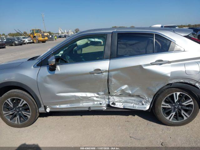 Mitsubishi Eclipse Image 15