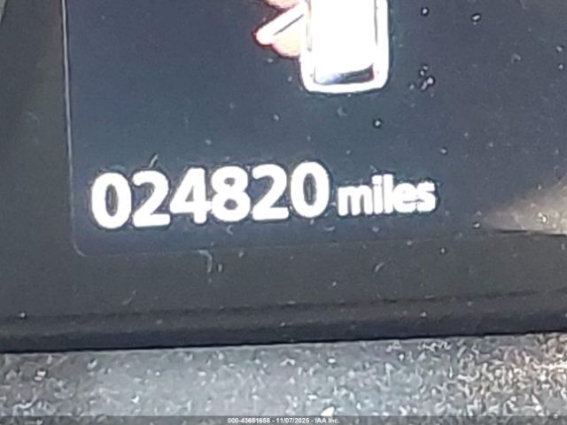 Mitsubishi Eclipse Image 16