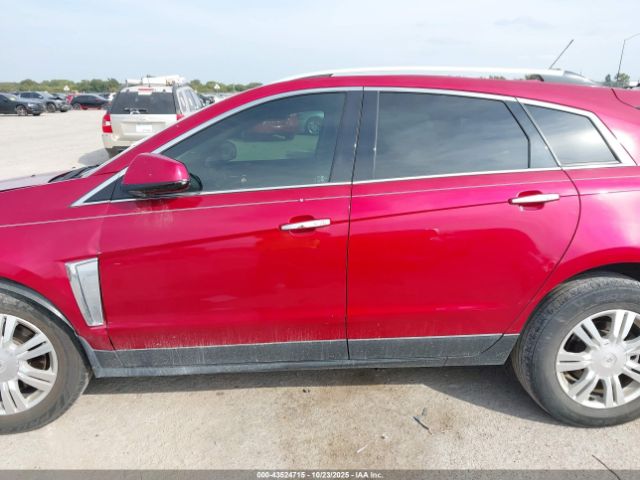 Cadillac SRX Luxury Collection Image 9