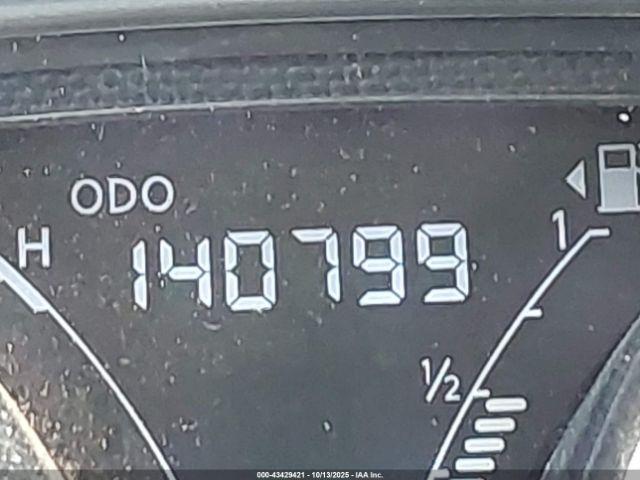 Nissan Versa 1.6 Sv Image 11