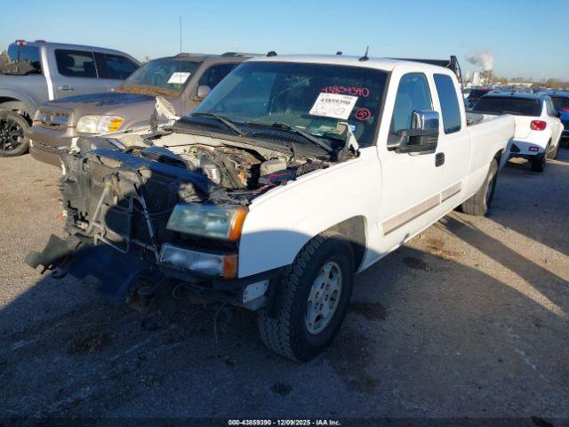 Chevrolet Silverado 1500 Ls Image 10