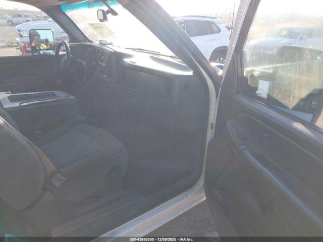 Chevrolet Silverado 1500 Ls Image 8