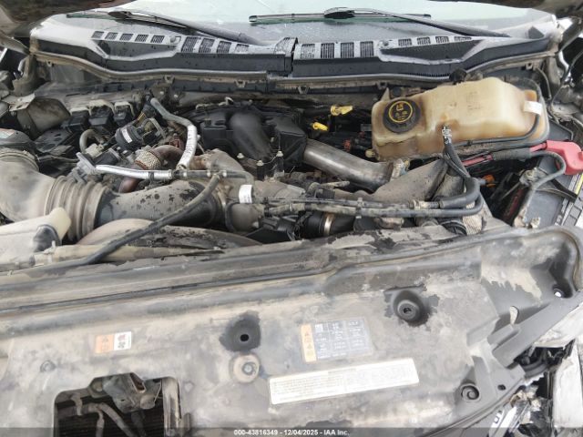 Ford F-350 Lariat Image 10